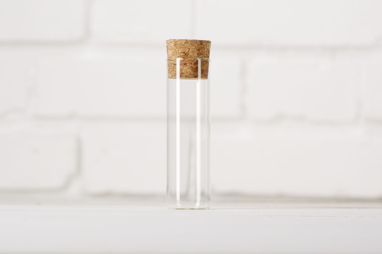 Reagenzglas mit Naturkorken, flacher Boden 